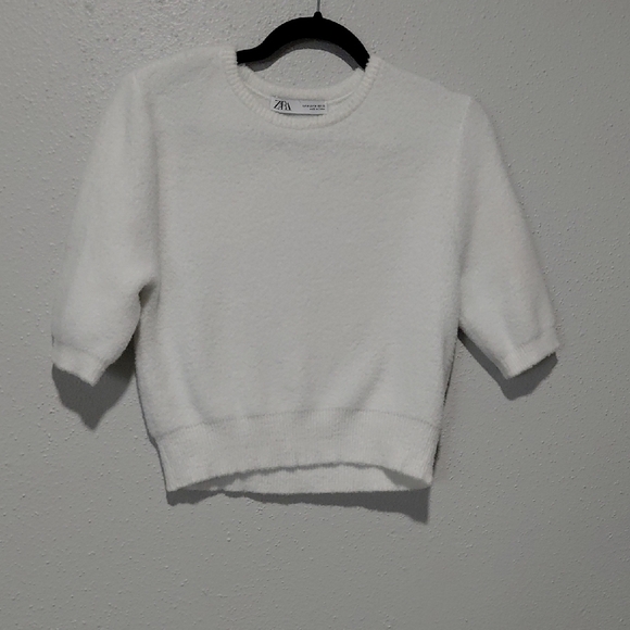 Zara Classic - Picture 2 of 6